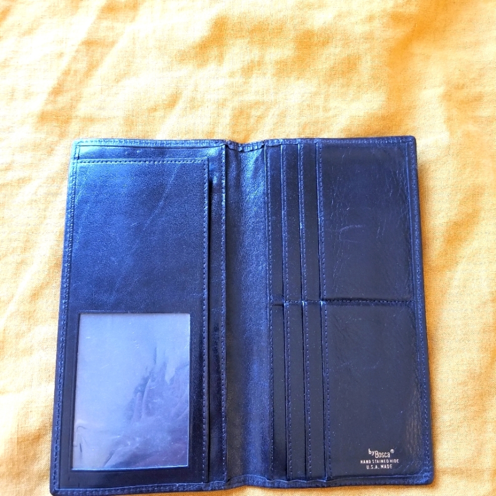 🌸2 for $10🌸 Black leather Bosca folding wallet